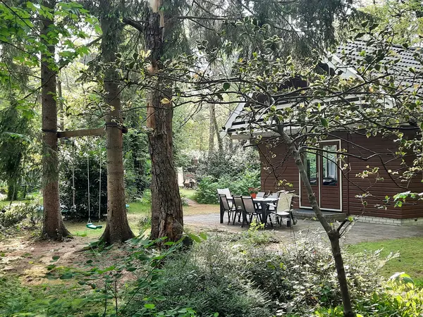CoCo terras vanuit de tuin