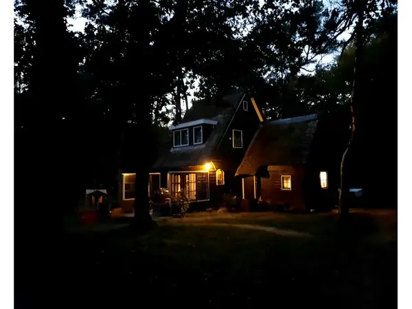 Sandy Hook 's avonds verlicht